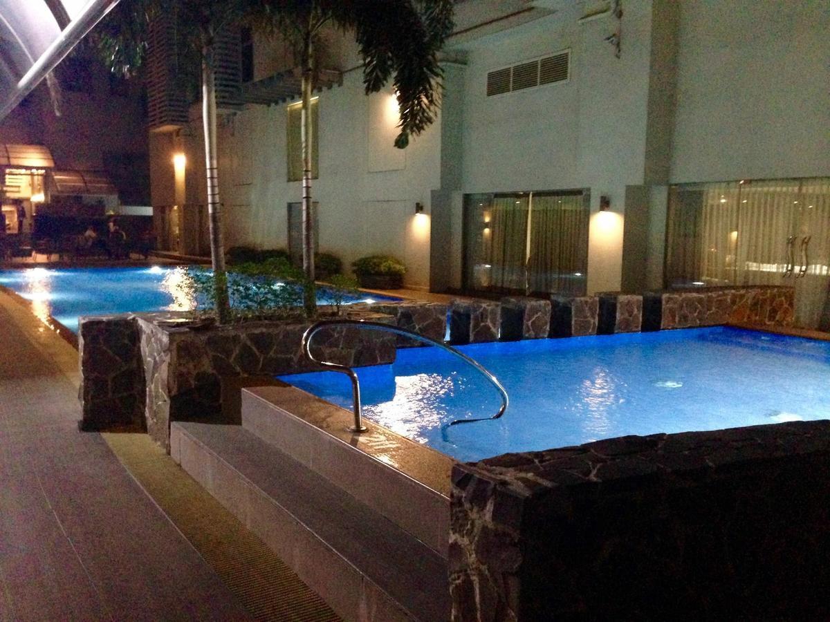 Antel Serenity Suites At Poblacion Makati Makati City ภายนอก รูปภาพ