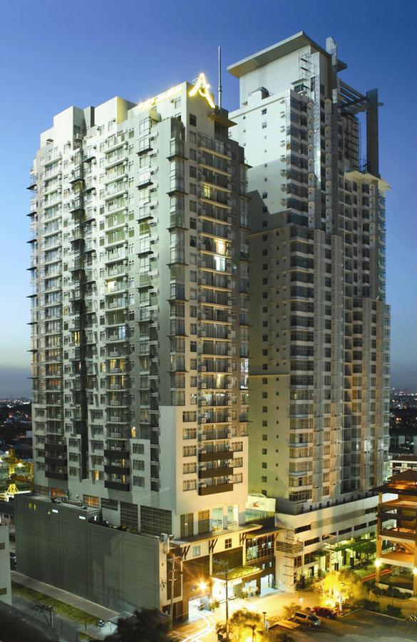 Antel Serenity Suites At Poblacion Makati Makati City ภายนอก รูปภาพ
