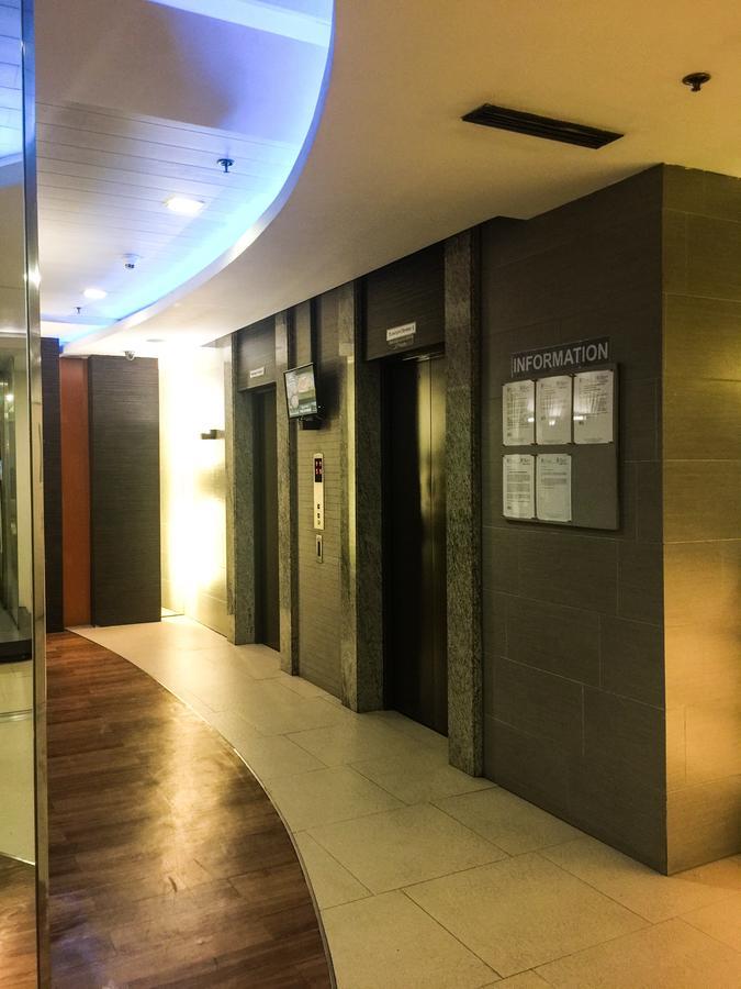 Antel Serenity Suites At Poblacion Makati Makati City ภายนอก รูปภาพ