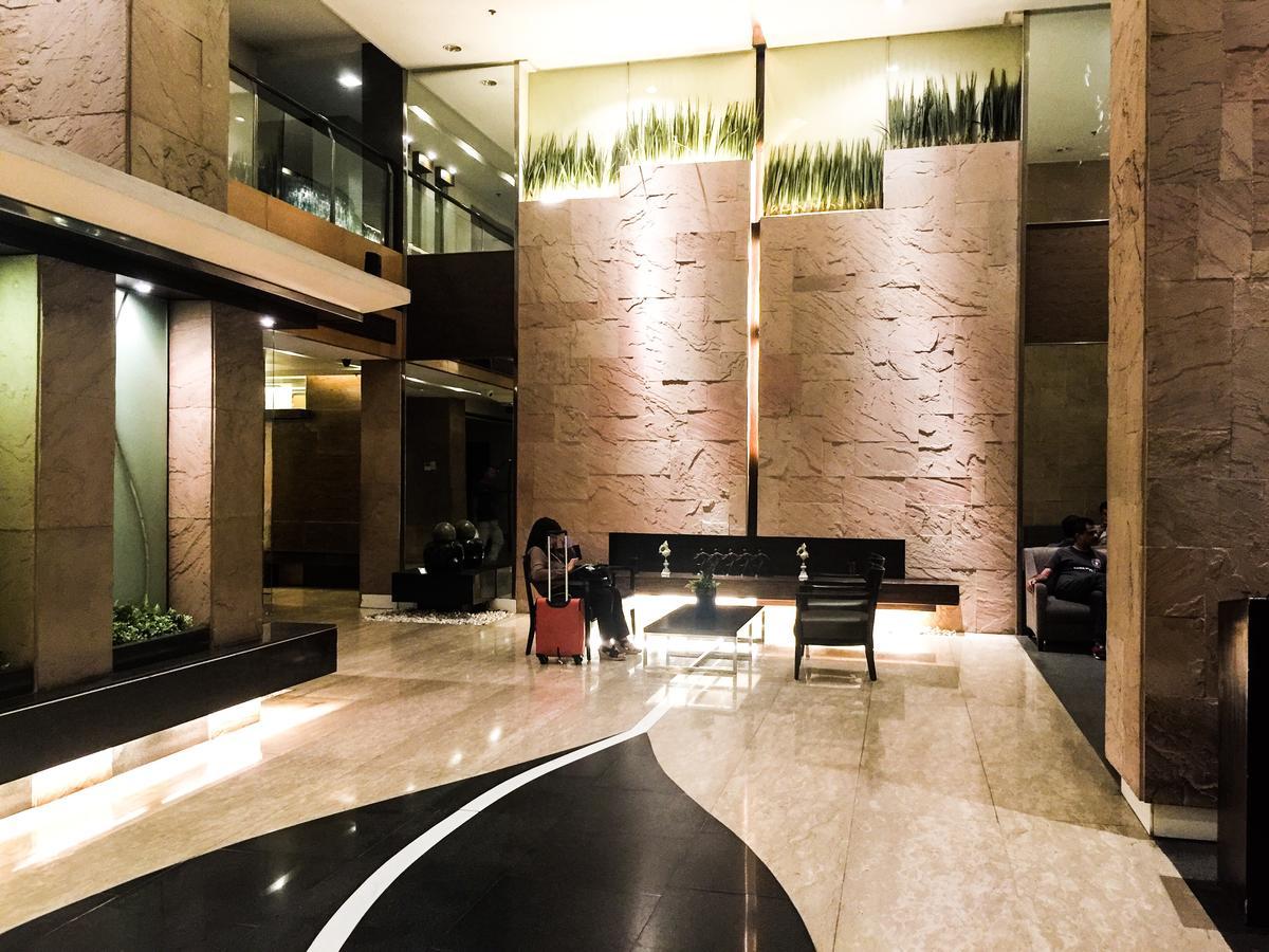Antel Serenity Suites At Poblacion Makati Makati City ภายนอก รูปภาพ